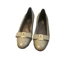 1960s Amalfi Metallic Taupe Low Heels‎ size 8M